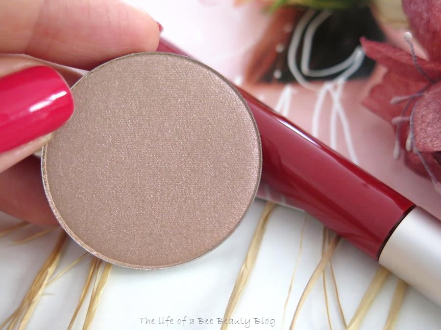 Recensione swatch Minimal Magical neve cosmetics saudade Recensione swatch Minimal Magical neve cosmetics saudade